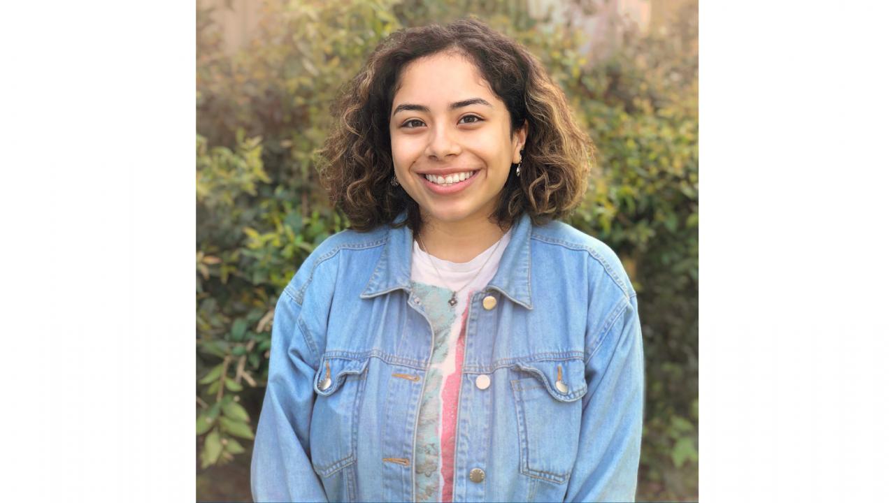 Volunteer Hazel Lara